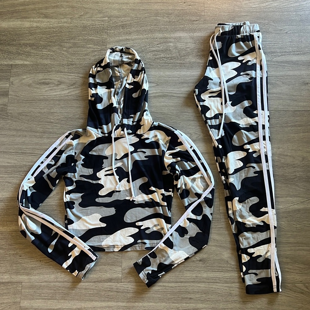 CAMO MATCHING SET